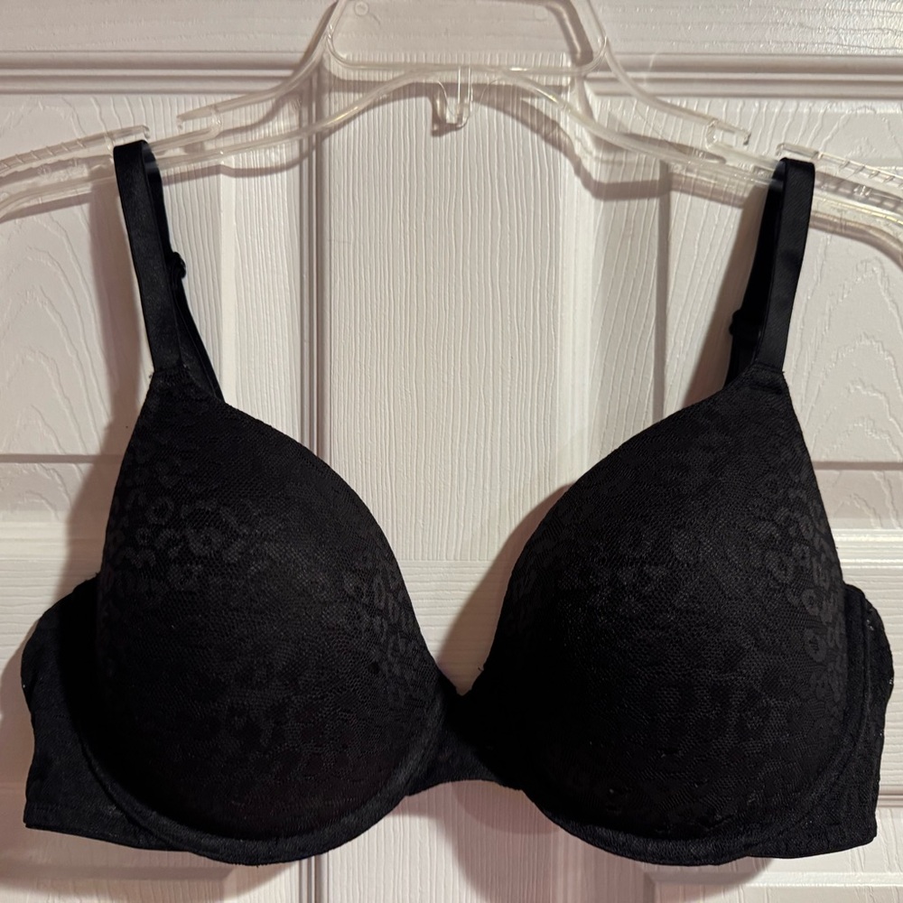 PINK Lightly Lined Lace Bra